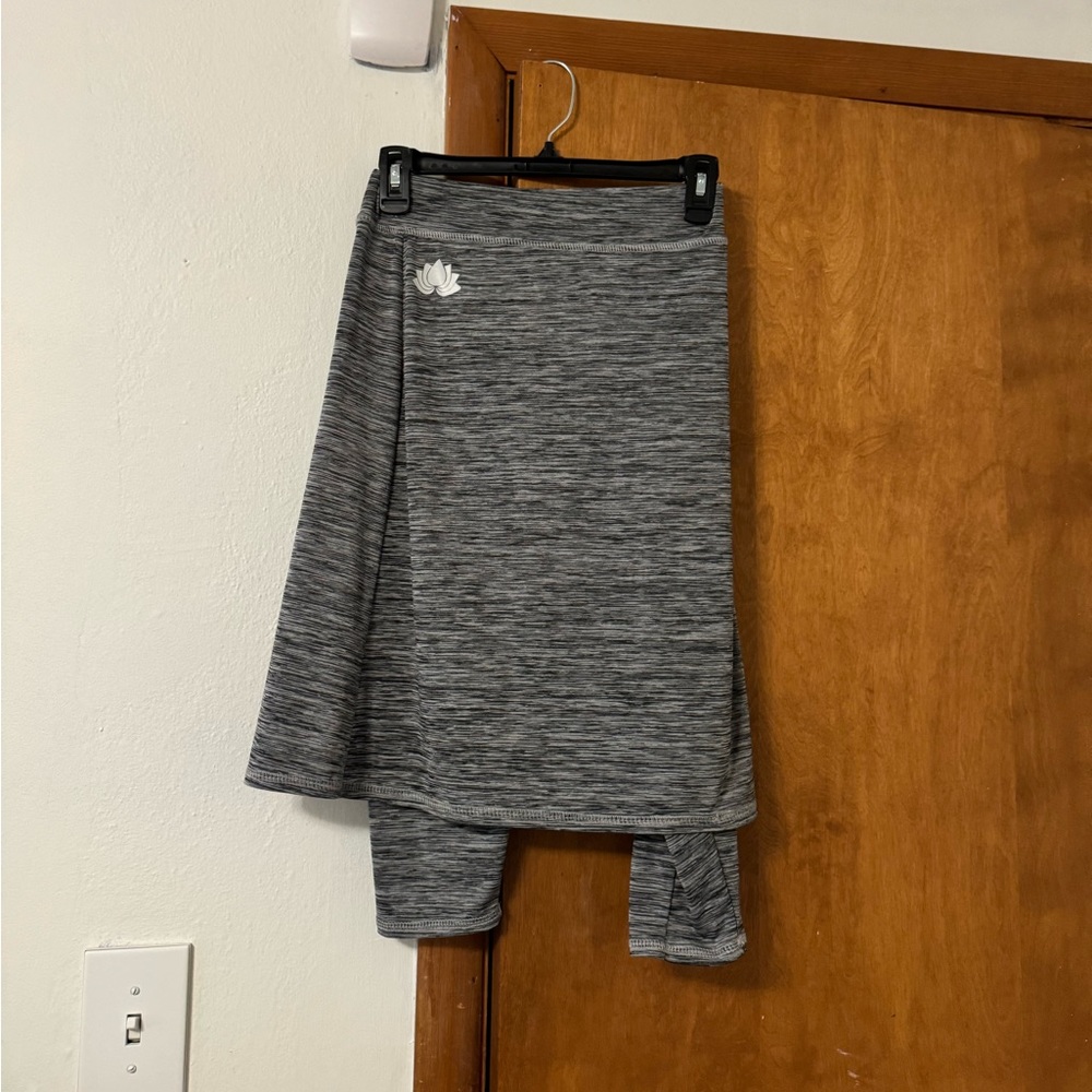 grey snoga athletics skirt